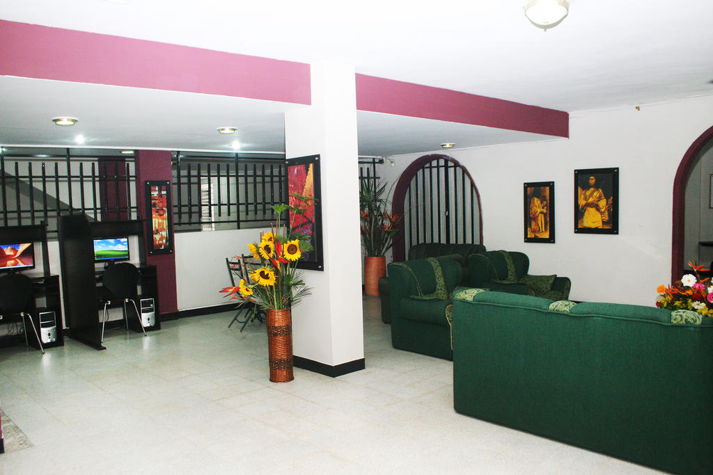 Hotel Normandia Medellin Bagian luar foto