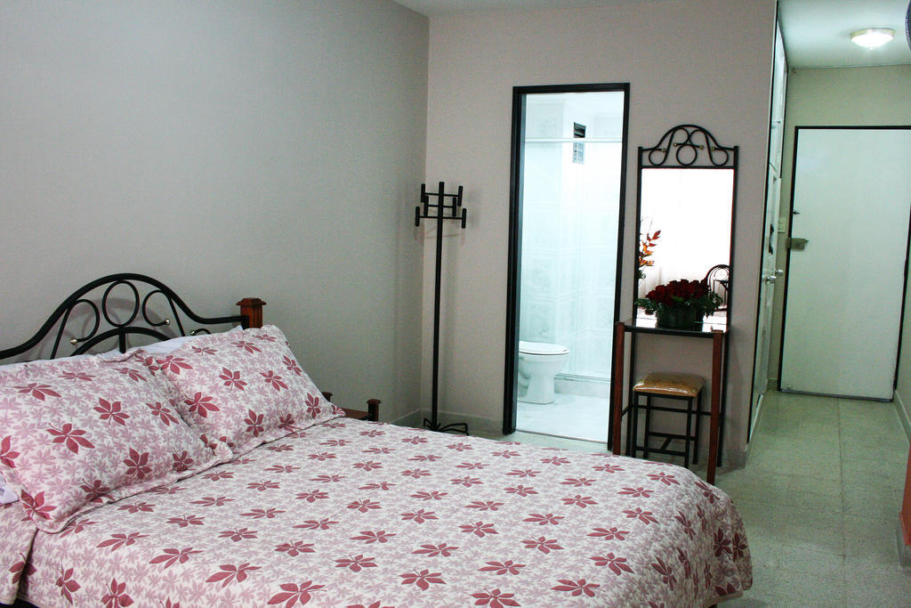 Hotel Normandia Medellin Ruang foto