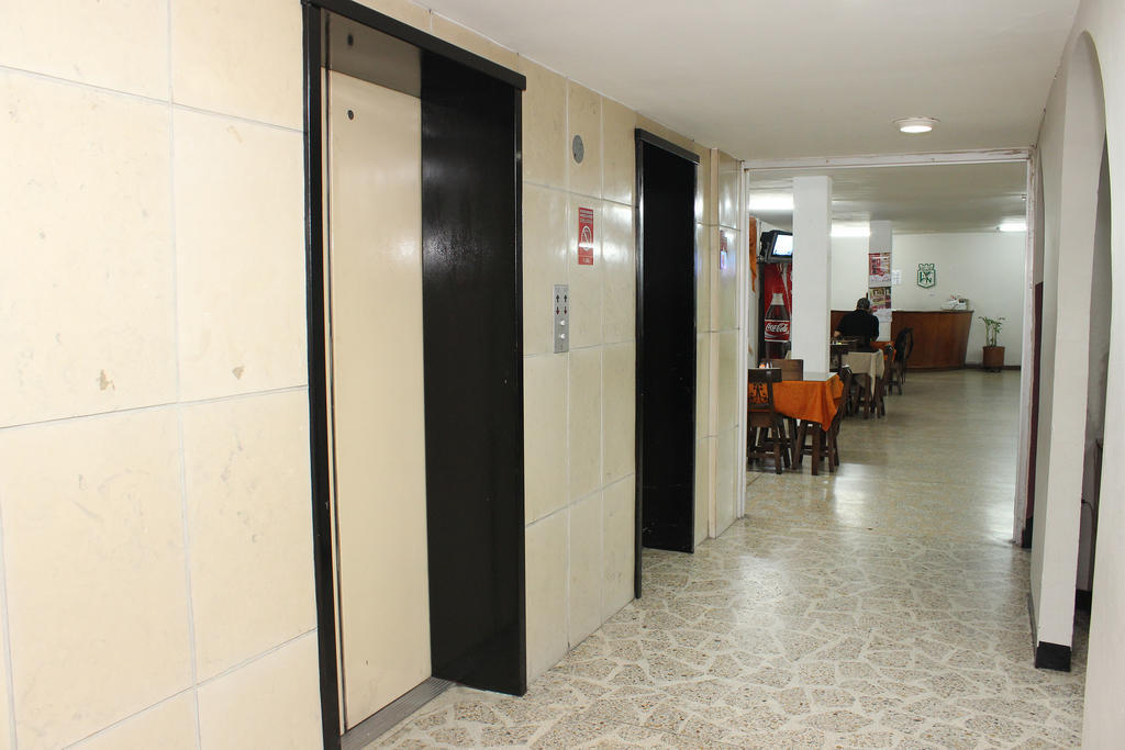 Hotel Normandia Medellin Bagian luar foto