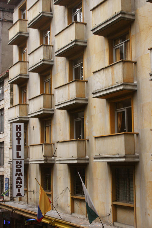 Hotel Normandia Medellin Bagian luar foto