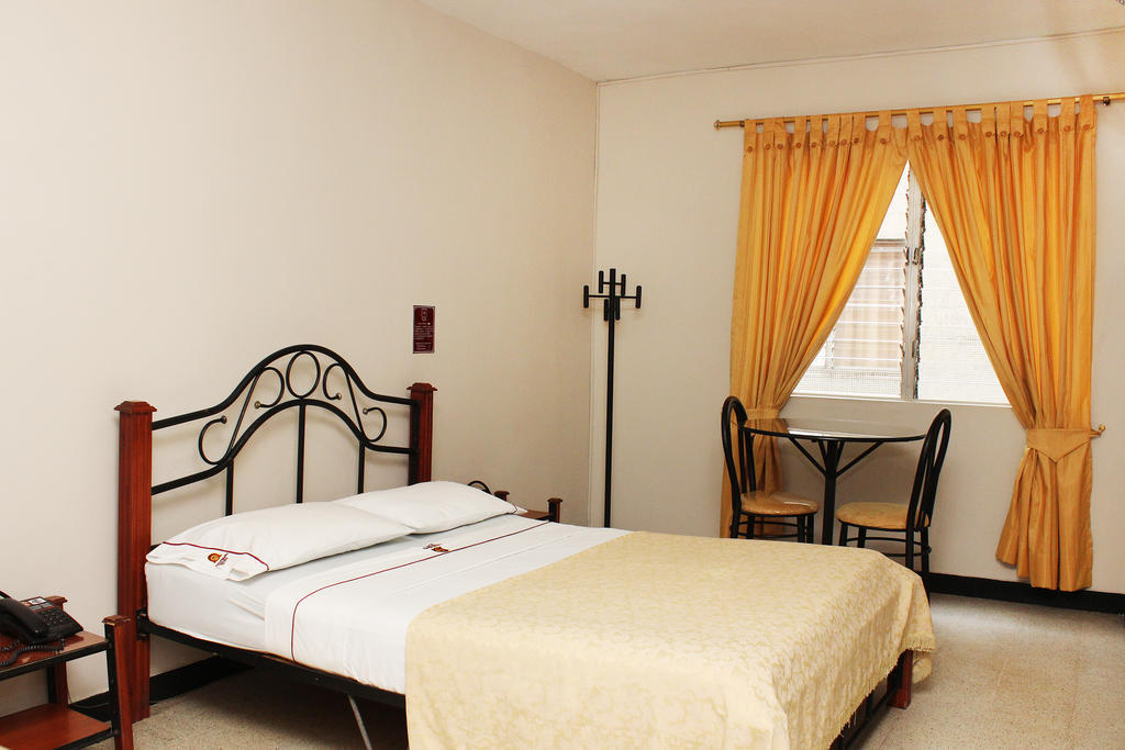 Hotel Normandia Medellin Ruang foto